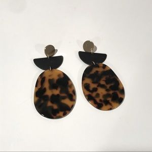 Pair of cheetah earrings